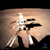 Yutu-2 with six wheels on the Moon!