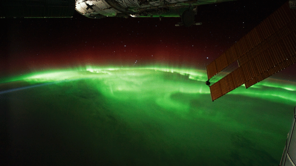 animation of aurora observed from ISS